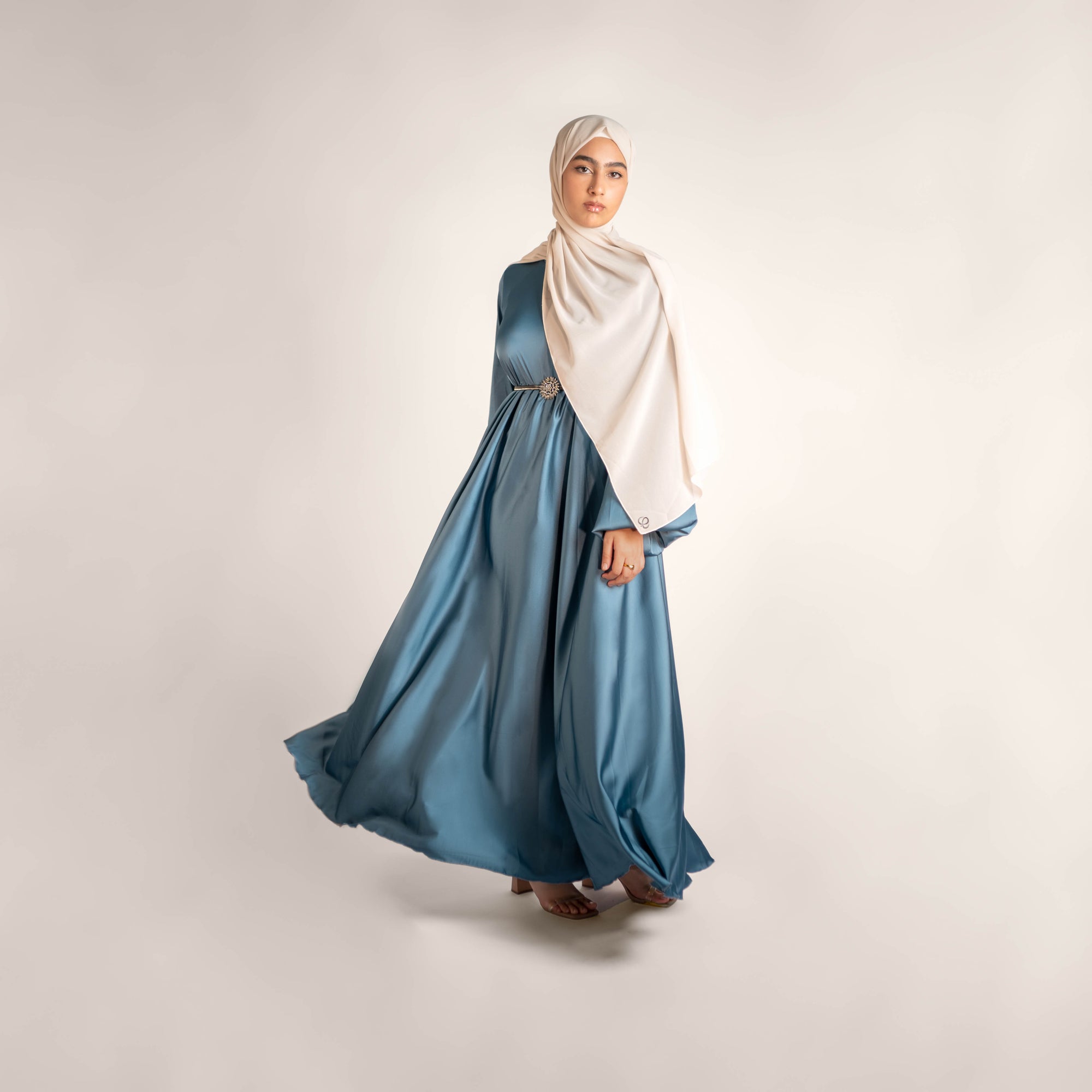 Dazzling Delights Puffy Sleeve Flowy Satin Grown