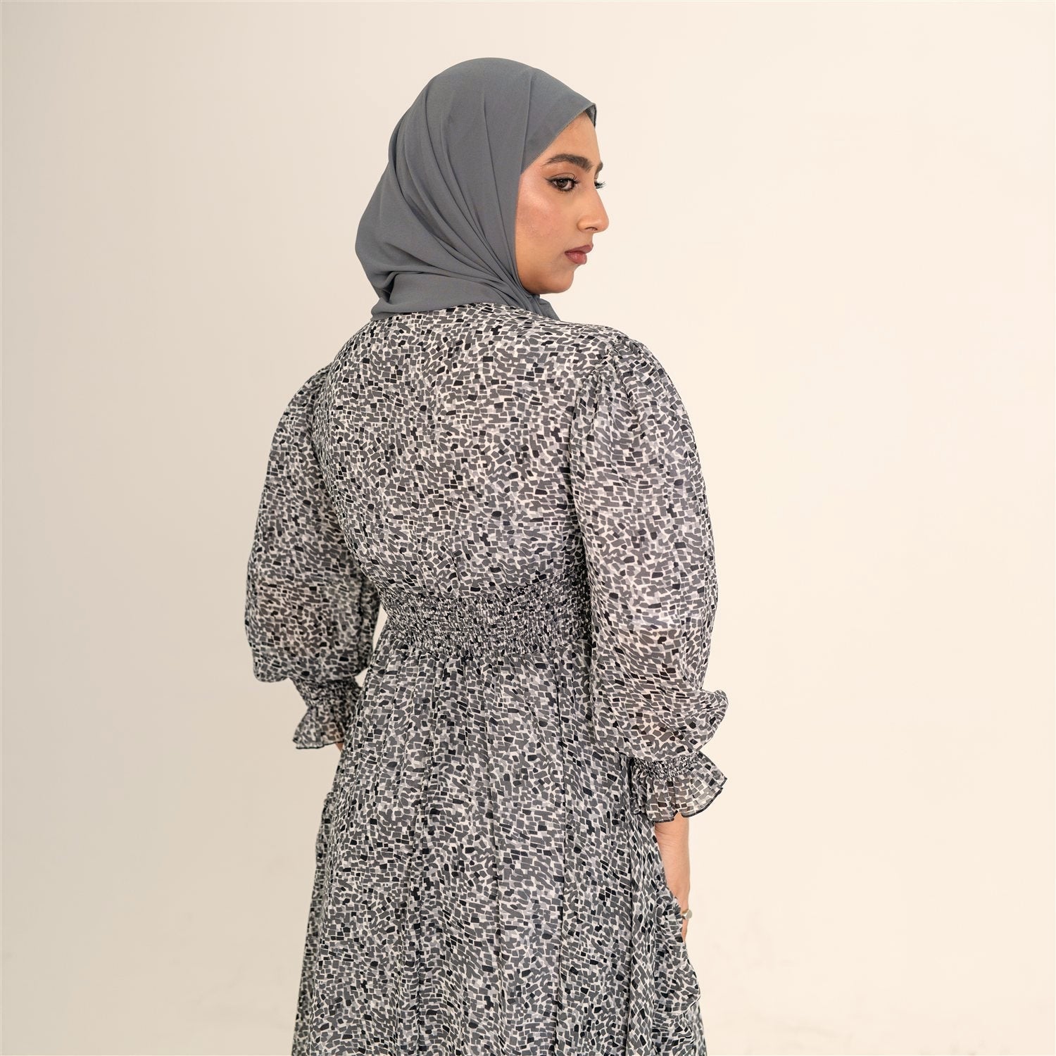 Dahlia grey print dress