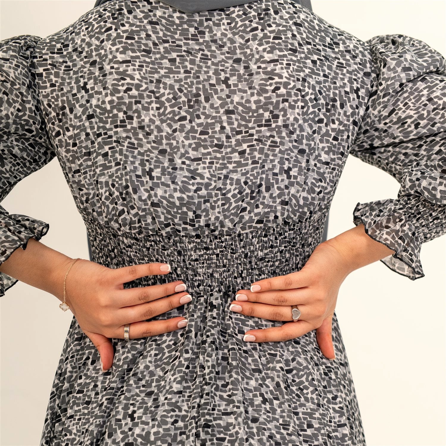 Dahlia grey print dress