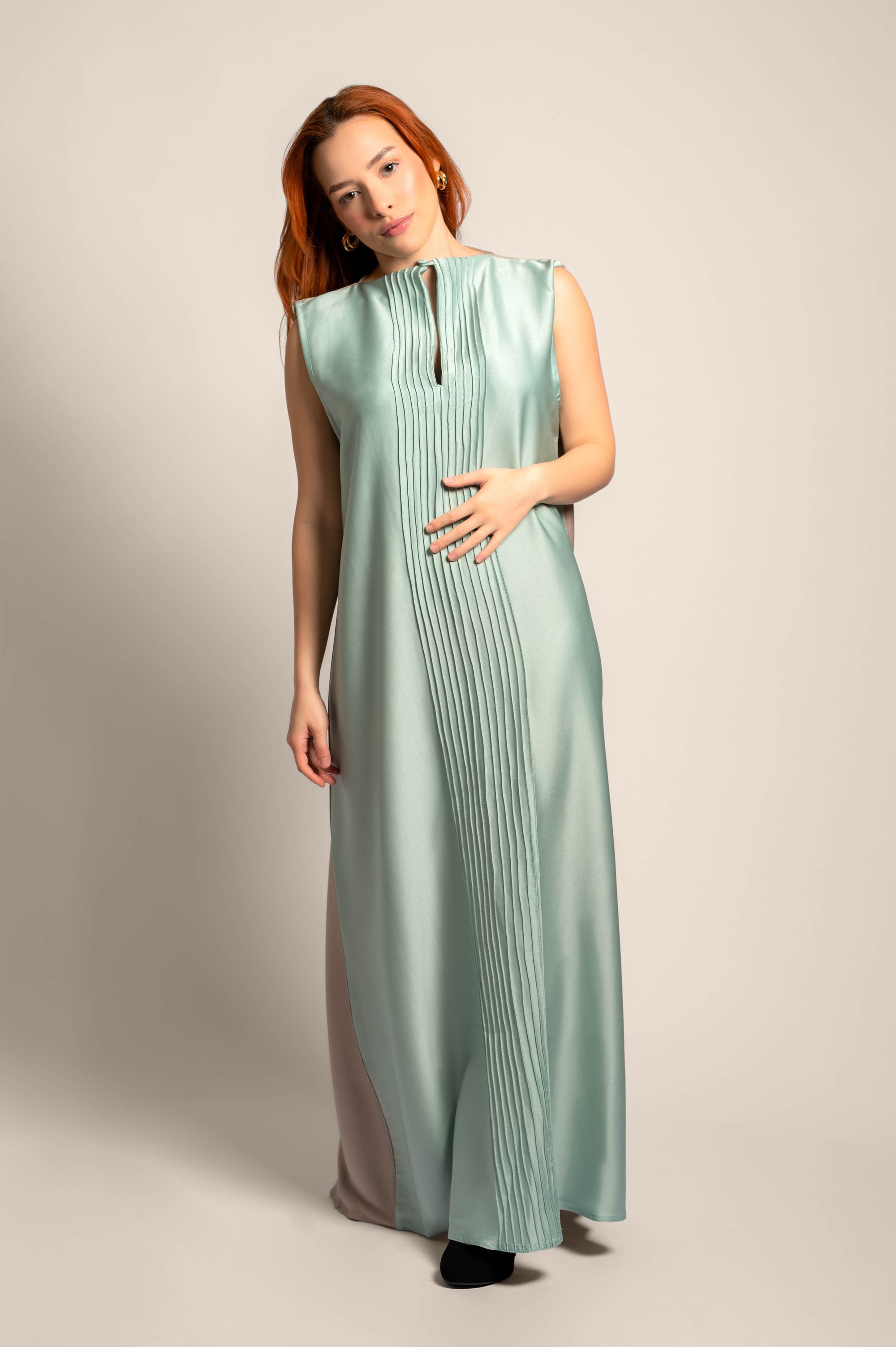 Color Me Gorgeous Dual Color Sleeveless Dress