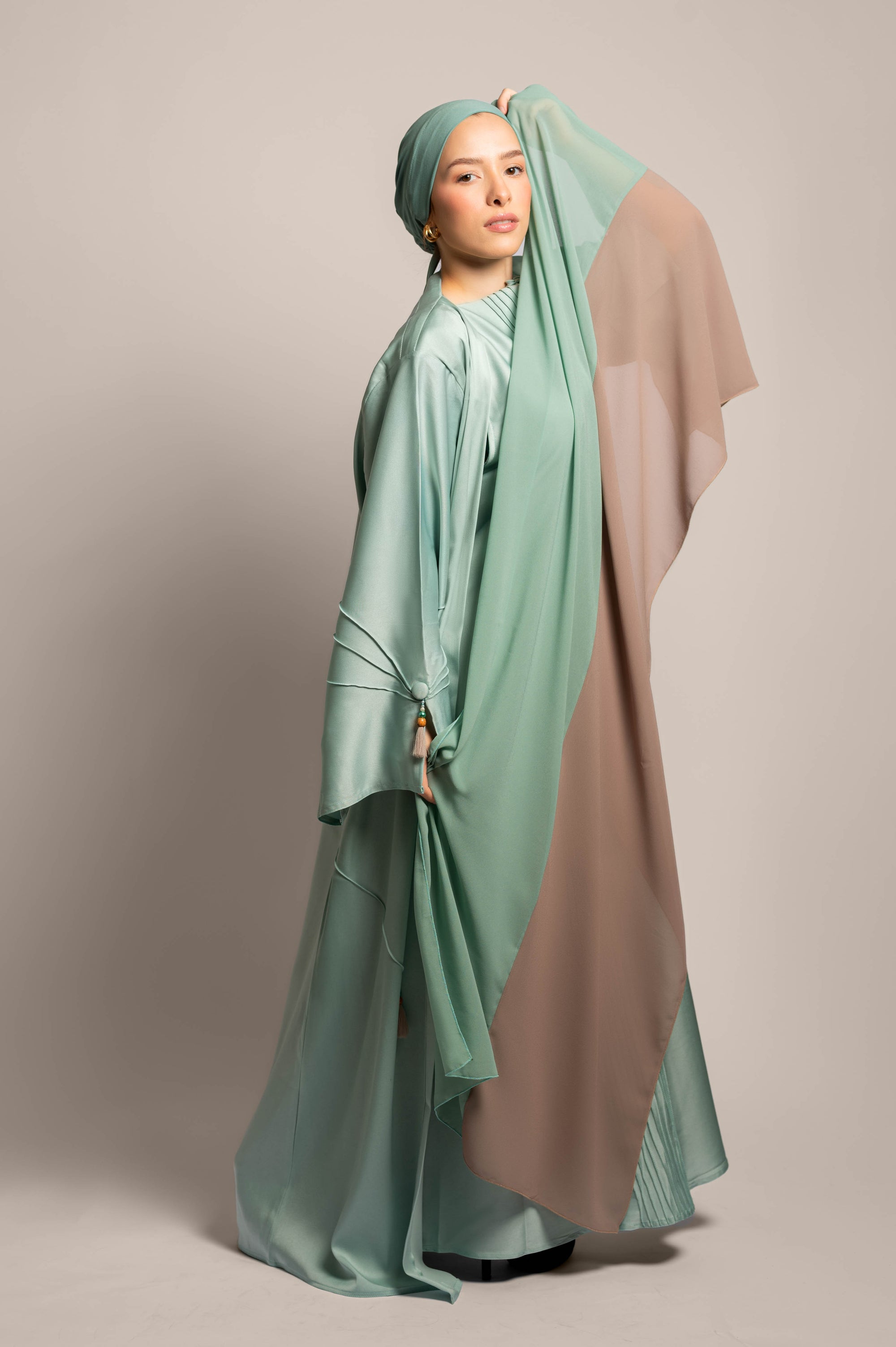 Make Me Pretty Dual Tone Hijab With Tie-knot Undercap