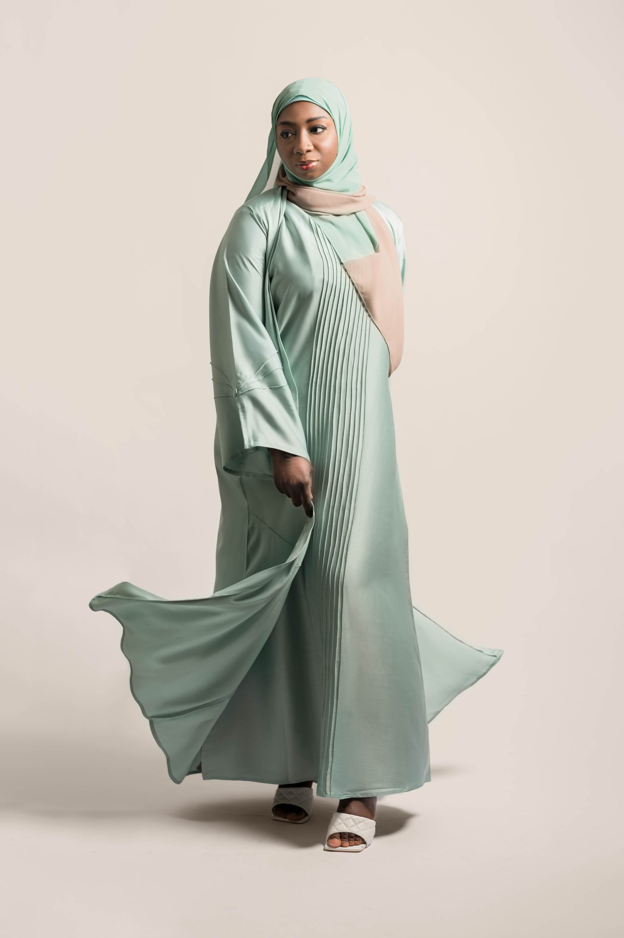 Color Me Gorgeous Tassel Drop Luxe Abaya